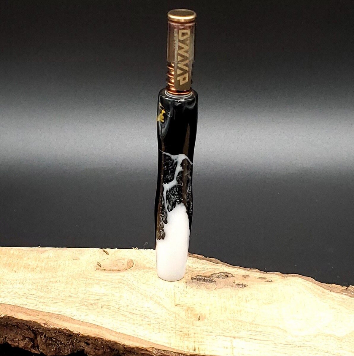 This image portrays Luminescent Resin Stem Dynavap XL by Dovetail Woodwork.