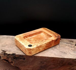 This image portrays Dynavap Prep & Sorting Tray/Stem Stand-Live Edge Elm Burl by Dovetail Woodwork.