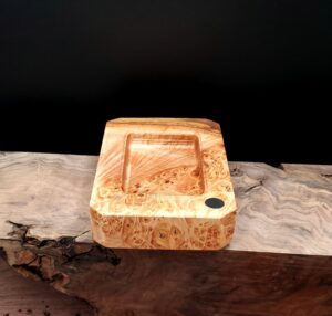 This image portrays Dynavap Prep & Sorting Tray/Stem Stand-Live Edge Elm Burl by Dovetail Woodwork.