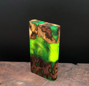 This image portrays Luminescent XXL-3G Stash-Banksia Burl Hybrid Dynavap by Dovetail Woodwork.