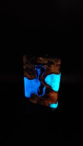 This image portrays Luminescent-3G-Stash-Buckeye Burl Hybrid-Dynavap Case by Dovetail Woodwork.