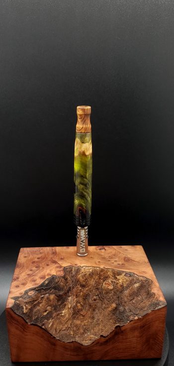 This image portrays Cocobolo Burl XL Hybrid-Dynavap Stem by Dovetail Woodwork.