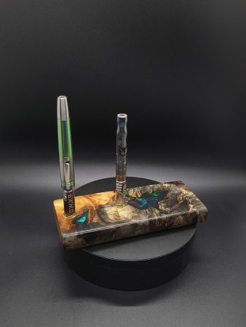 This image portrays 2G-Stash-Buckeye Burl Hybrid-Dynavap Case by Dovetail Woodwork.