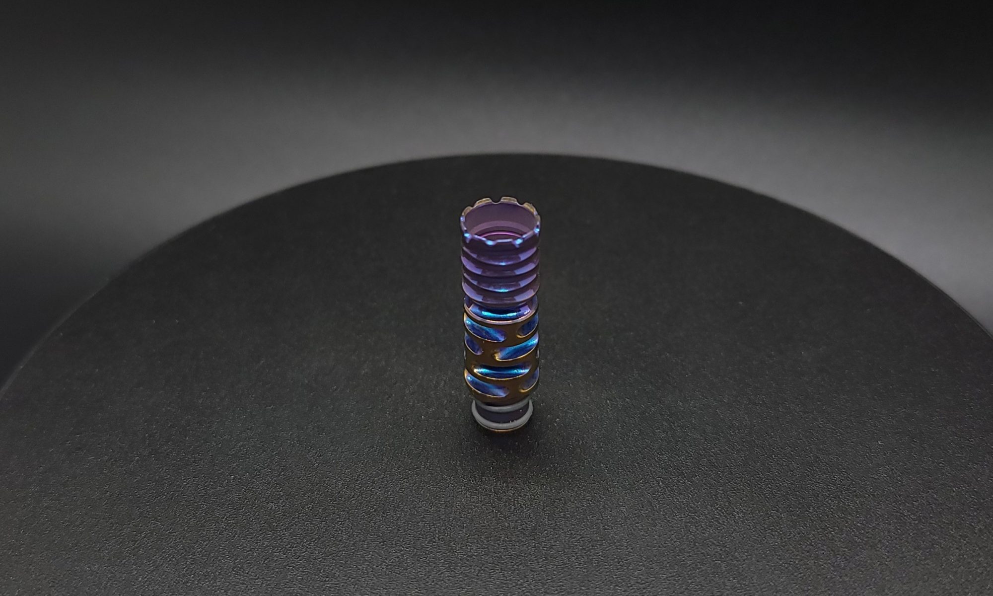 This image portrays Custom Anodized/Tri-Toned-Dynavap Titanium Tip-VONG(2021) by Dovetail Woodwork.