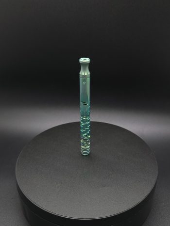 This image portrays Dynavap Omni(2021)XL Body-Emerald Green(Stem Body Only) by Dovetail Woodwork.