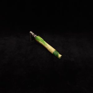 This image portrays Taper Gripped Dynavap Green Color Fade Stem + Matched Mouthpiece by Dovetail Woodwork.