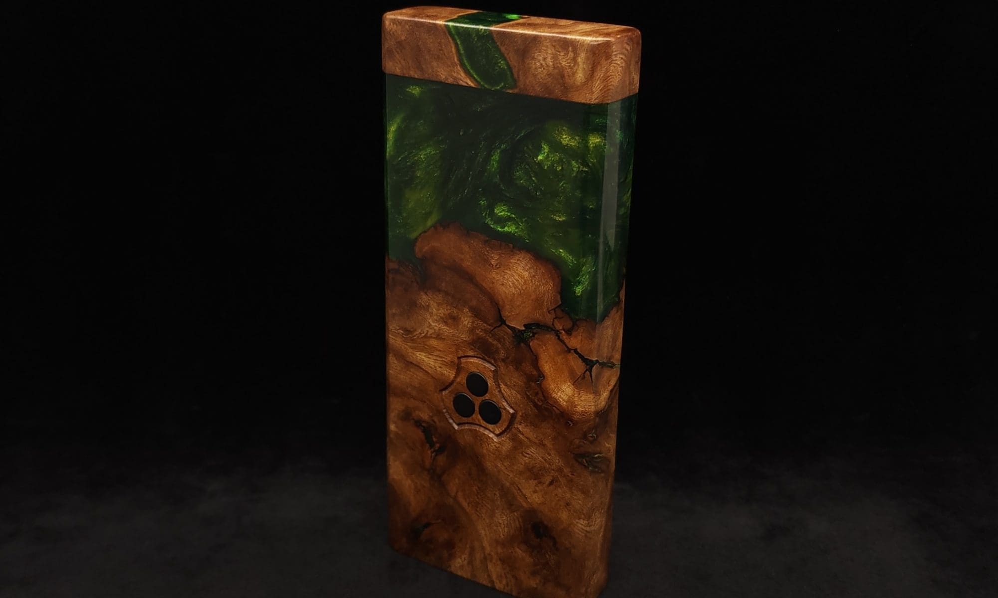 This image portrays Dynavap Device/Material Storage Case-High Class Burl (XL) Hybrid by Dovetail Woodwork.