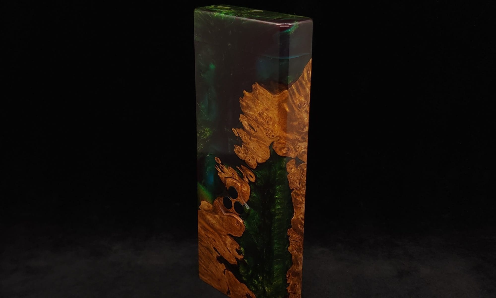 This image portrays Dynavap Device/Material Storage Case-High Class Burl (XL) Hybrid by Dovetail Woodwork.