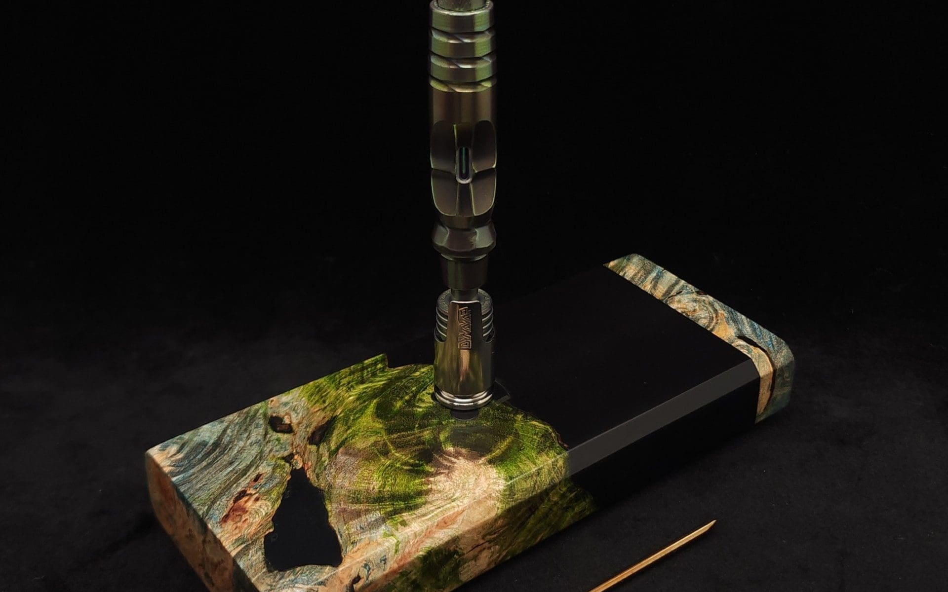 This image portrays Dynavap Device/Material Storage Case-High Class Burl (XL) Hybrid by Dovetail Woodwork.