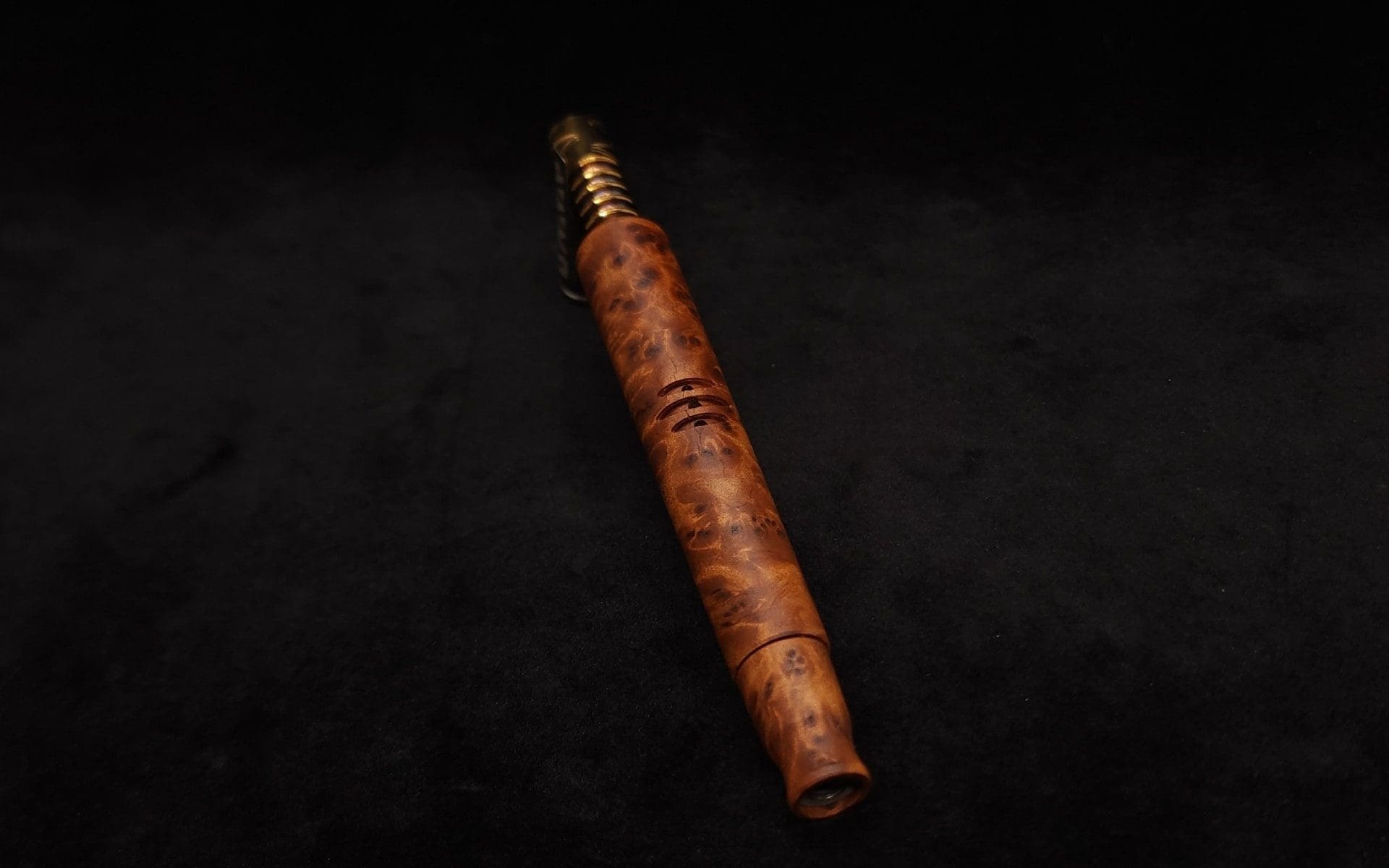 This image portrays Blunt Dynavap XL Exhibition Grade Thuya Burl Stem + Matching M.P.-NEW! by Dovetail Woodwork.