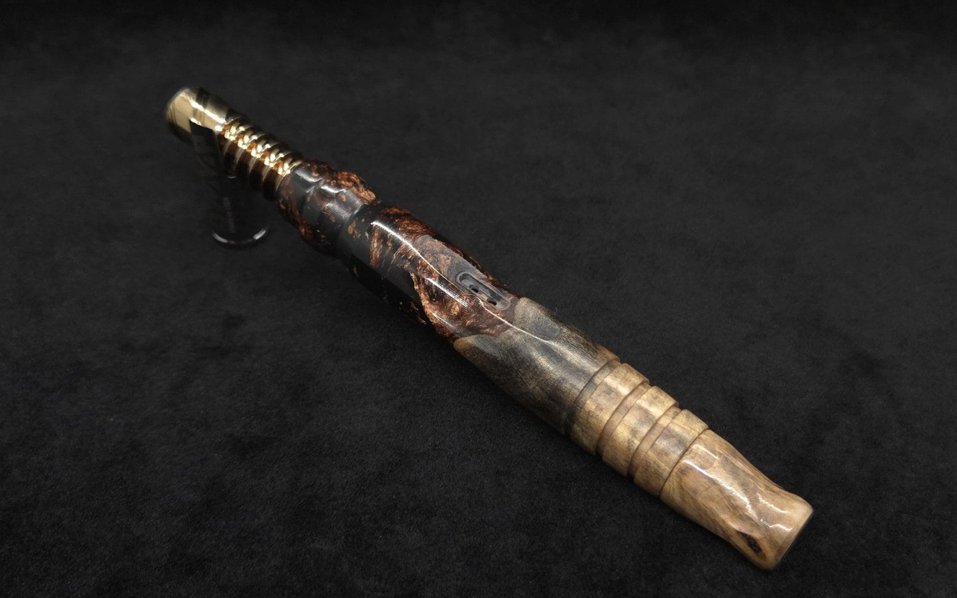 This image portrays Dynavap HyperDyn XL Hybrid (D.W. Revision) + Book-Matched M.P. by Dovetail Woodwork.