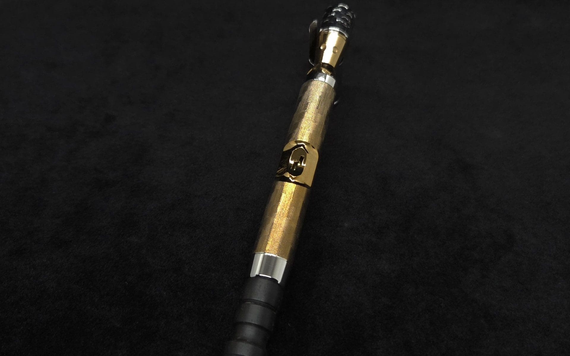 This image portrays M Plus/M7 XL Custom Anodized Full Device w/Custom Ebony M.P. -Special Edition-NEW! ☘ by Dovetail Woodwork.