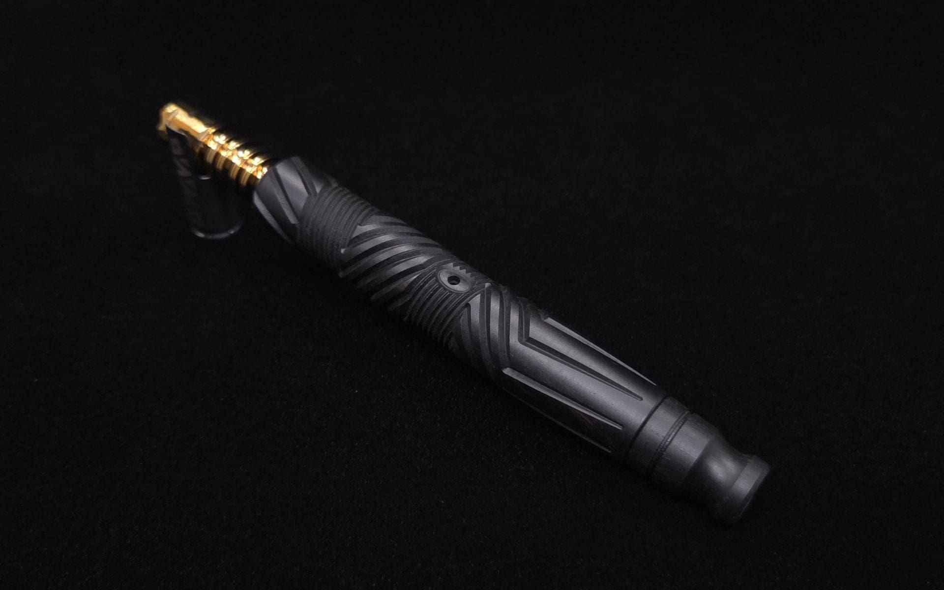 This image portrays Vertex XL Black Ebony Dynavap Stem + (4) Mouthpieces - Halloween Bundle!🎃 by Dovetail Woodwork.