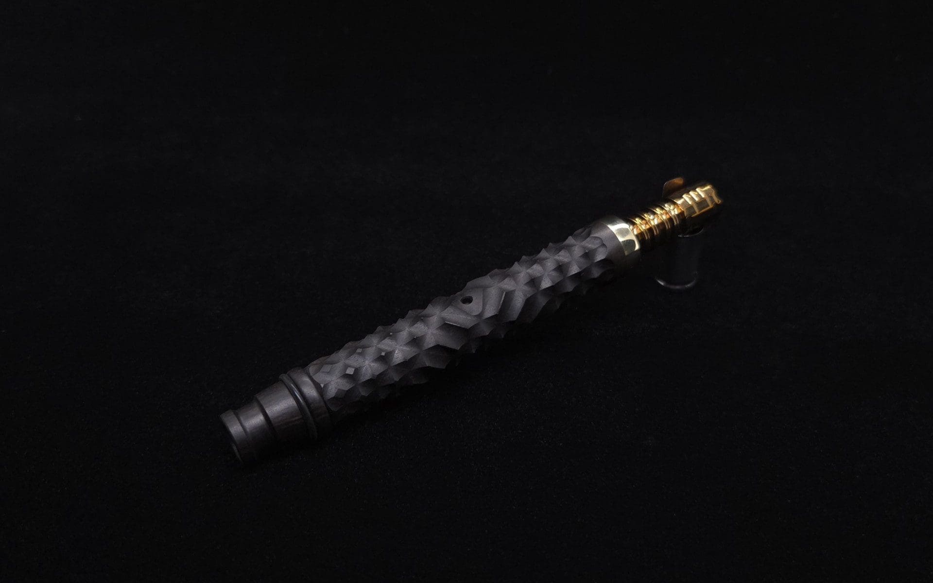 This image portrays Special Edition High Class Reaper Spine XL Dynavap Stem + XXL Condenser/(2) Mouthpieces - NEW!🍀 𓌜 by Dovetail Woodwork.