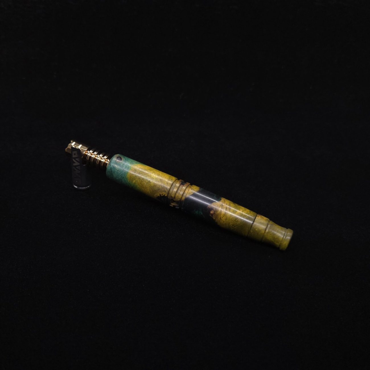 This image portrays High Class Blunt XL Burl Hybrid Dynavap Stem + Specialty Mouthpiece ☘ by Dovetail Woodwork.