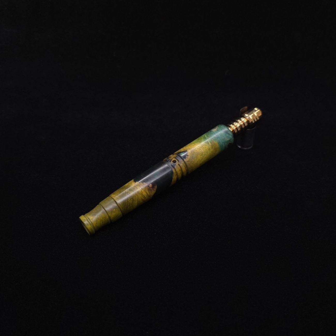 This image portrays High Class Blunt XL Burl Hybrid Dynavap Stem + Specialty Mouthpiece ☘ by Dovetail Woodwork.