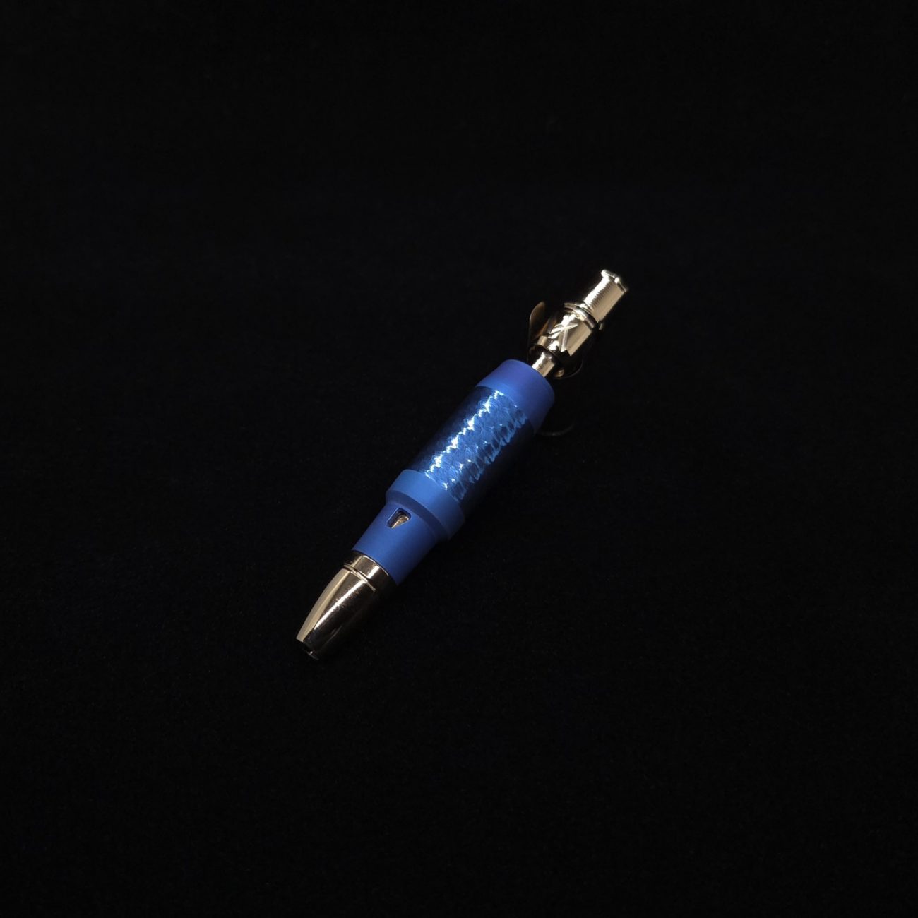 This image portrays The Vong X-Full Device Custom Anodized-Special Edition-NEW! ☘ by Dovetail Woodwork.