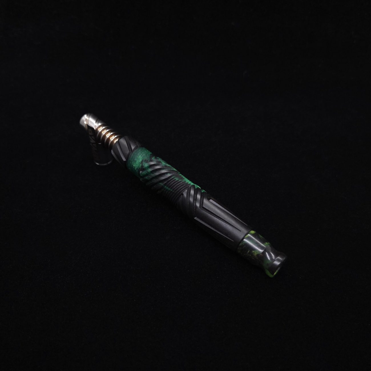 This image portrays Vertex XL Black Ebony Hybrid Dynavap Stem + (2) Mouthpieces 🔥 by Dovetail Woodwork.