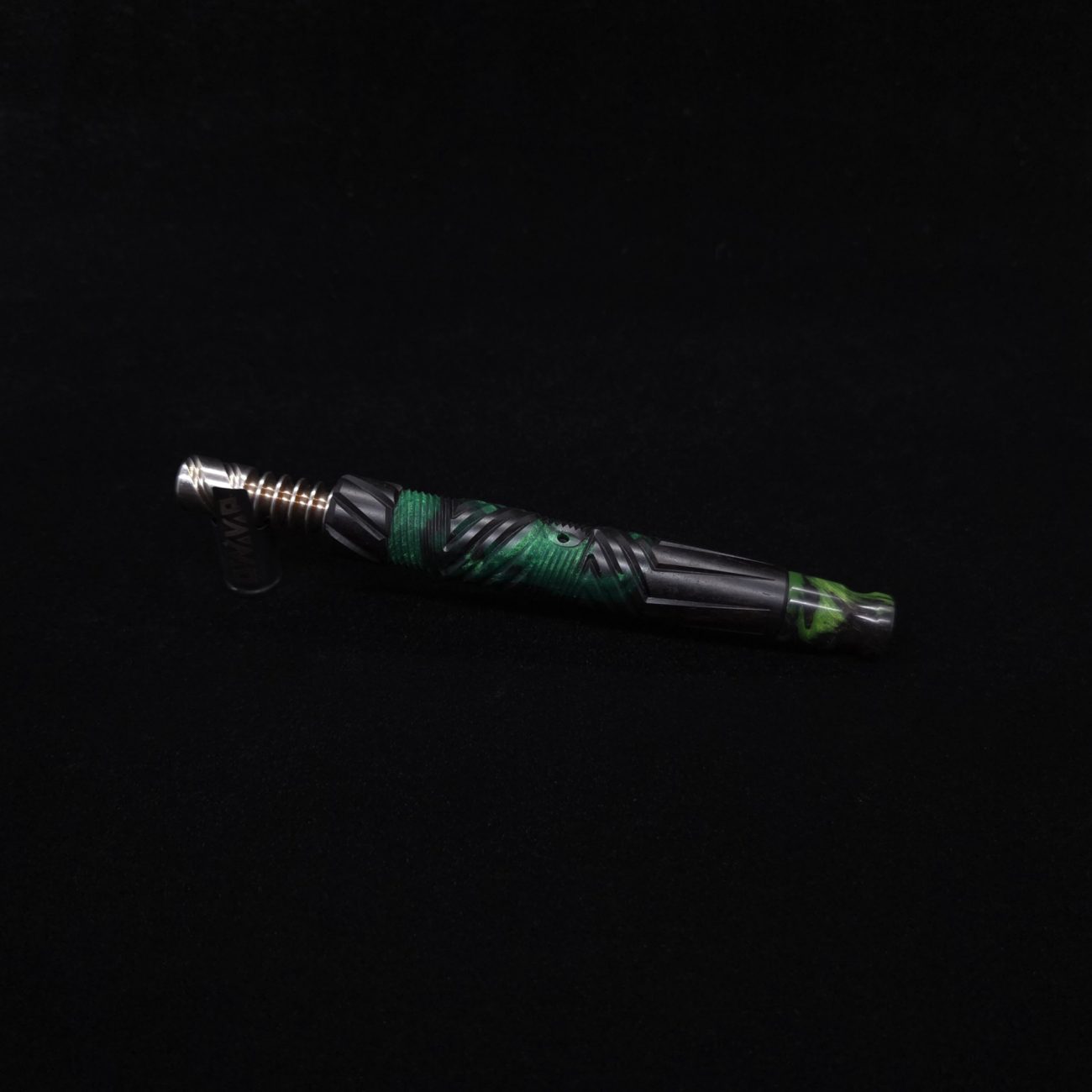 This image portrays Vertex XL Black Ebony Hybrid Dynavap Stem + (2) Mouthpieces 🔥 by Dovetail Woodwork.