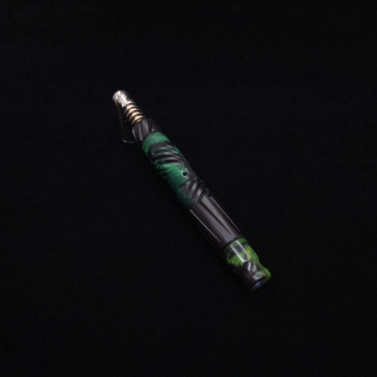 This image portrays Vertex XL Black Ebony Hybrid Dynavap Stem + (2) Mouthpieces 🔥 by Dovetail Woodwork.